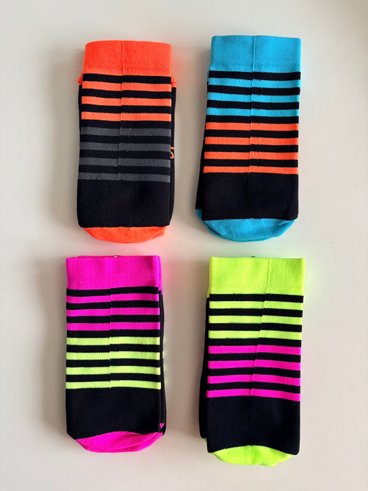 Men’s Professional Fluorescent High-Visibility Black Striped Cycling Socks / Compression, Moisture-Wicking & High Elasticity & Breathable