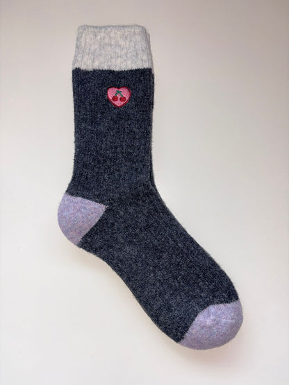 Suxinaimin Embroidered Xmas Themed Crew Socks